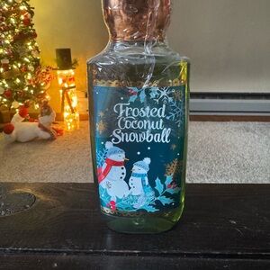 Frosted Coconut Snowball Body Gel